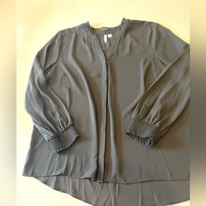 Women’s black ELLE blouse